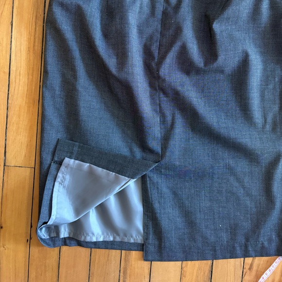 Jessica vintage 2 piece skirt suit - Picture 3 of 16